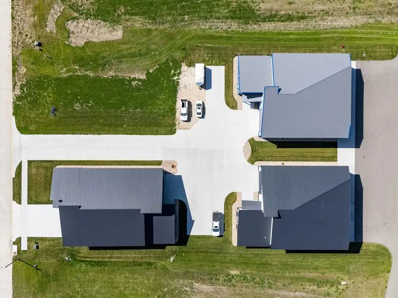 Newly Built Luxury Airplane Hangar in Marion Aircom Commercial Park with Private Runway Access