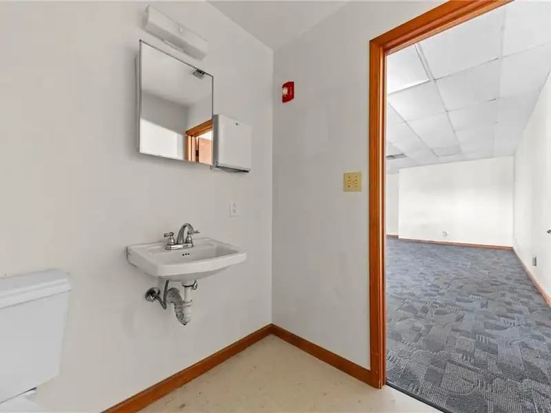 Versatile Commercial Building in Prime Location