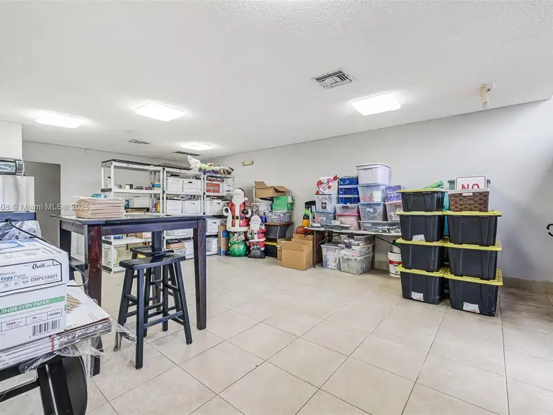 Office Warehouse with Dedicated Space in Kendall Park Commercial Area