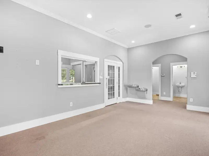 Versatile Office Space for Lease in Pawleys Island Near Highway 17