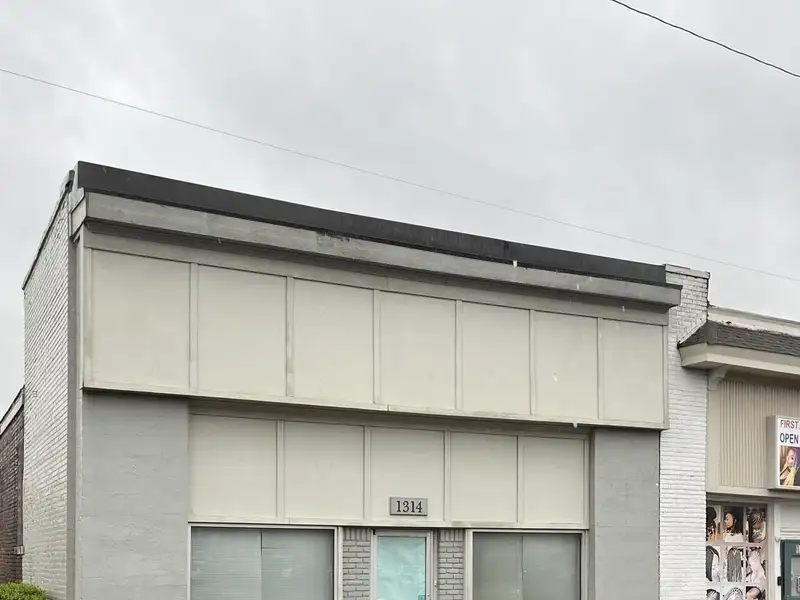 Historic Commercial Retail Building in Prime Memphis Location