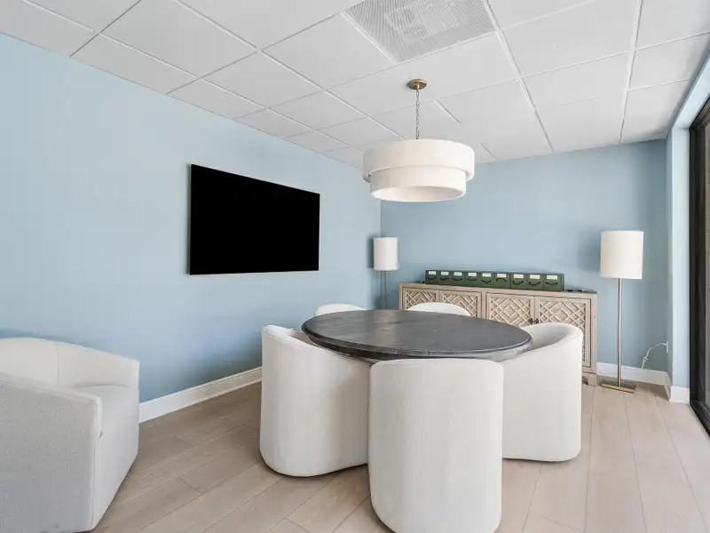 Mixed-use Office Building Investment Opportunity in Jupiter, Fl