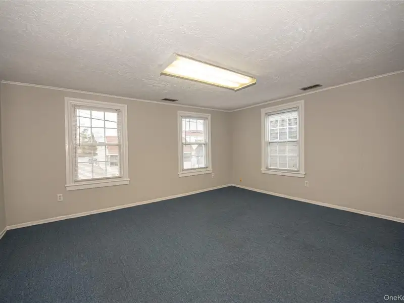 One Room Office for Rent in Babylon Village with Parking and Utilities Included