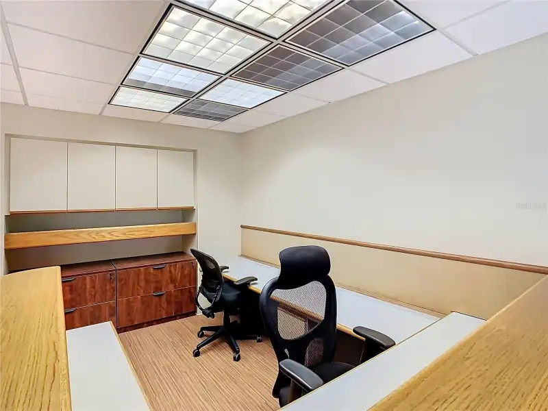 Prime 1,472 Sq. Ft. Office Condo on Busy Tampa Road with Conference Room