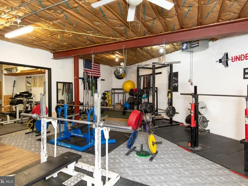 Mixed-use Commercial Property with Office, Garage, and Apartment in Flourtown