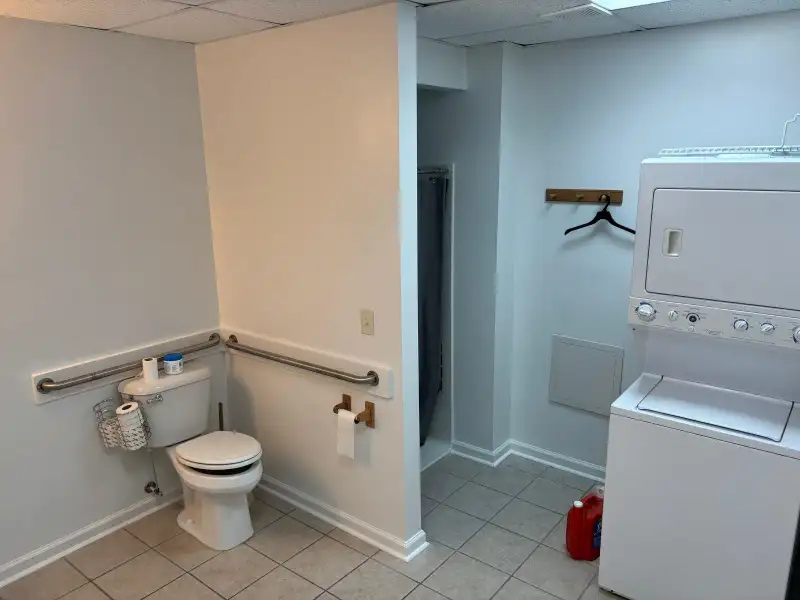 Versatile 2,150 Sq Ft Commercial Space in Prime General Business Location