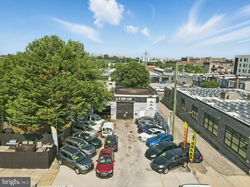 Established Auto Business and Commercial Property in Highlandtown with Turnkey Setup