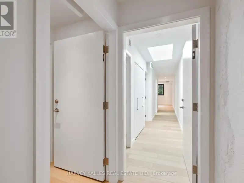 Modern Two Bedroom Suite in Bedford Park with High-end Finishes and Great Amenities