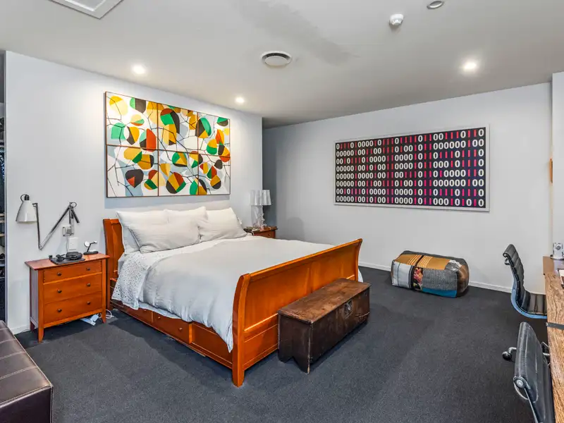 Mixed-use Freehold Property in Prime Grey Lynn Location with Development Potential