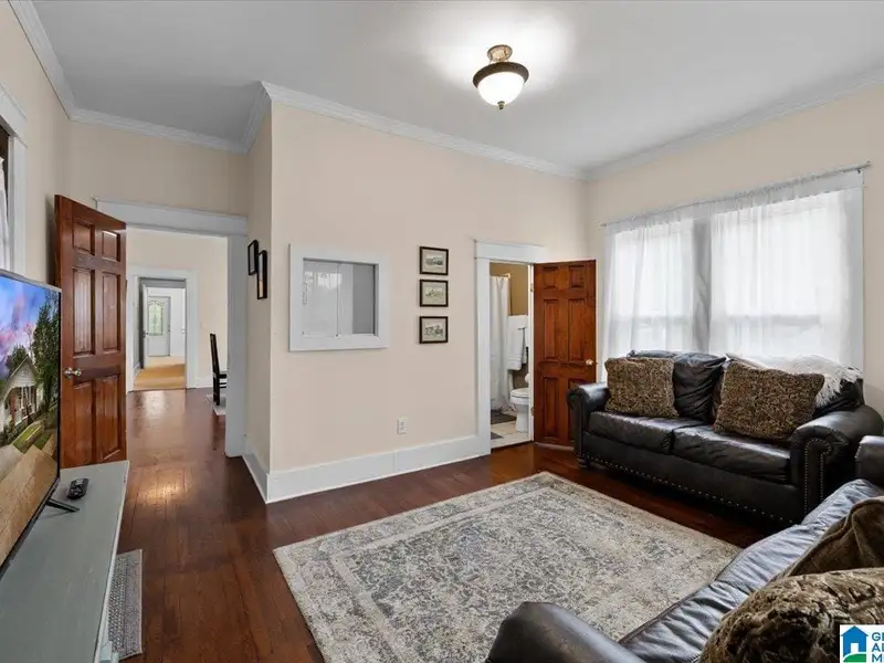 Renovated B-3 Zoned Home in High Traffic Area, Ideal for Air B&b or Event Rentals