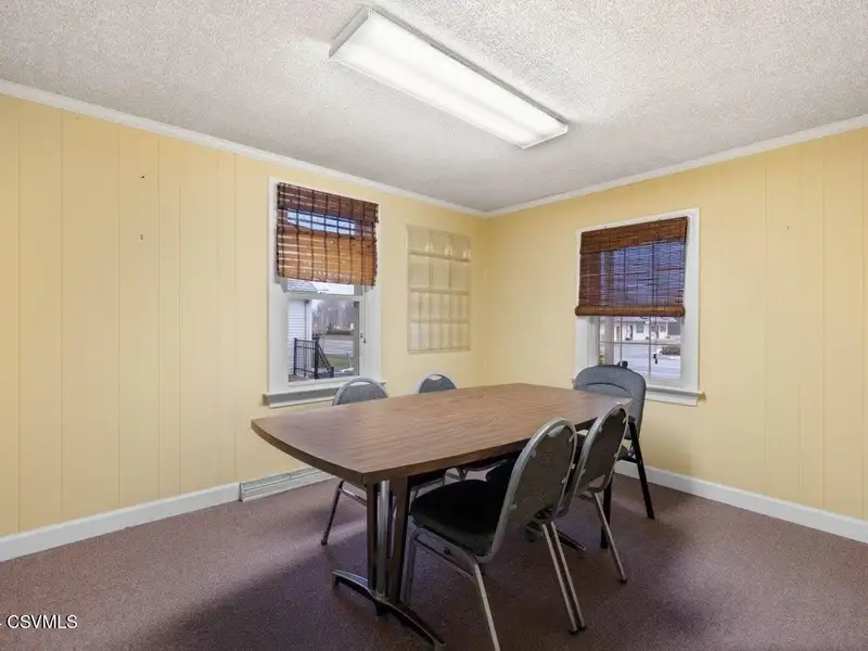 Flexible 4,000 Sf Commercial Building in Prime Location with High Visibility and Ample Parking