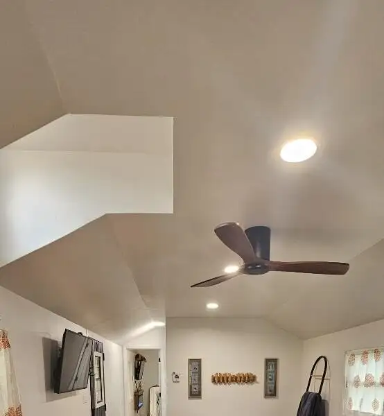 Unique Commercial Property with Airbnb Cabin Near Renfro Valley Music Barn