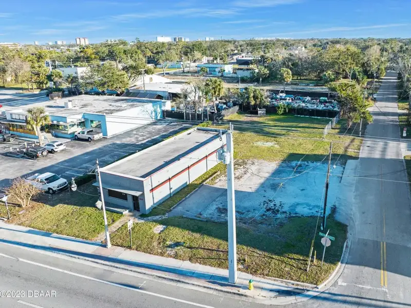 Commercial Property with 90ft Frontage on International Speedway Blvd, Daytona Beach
