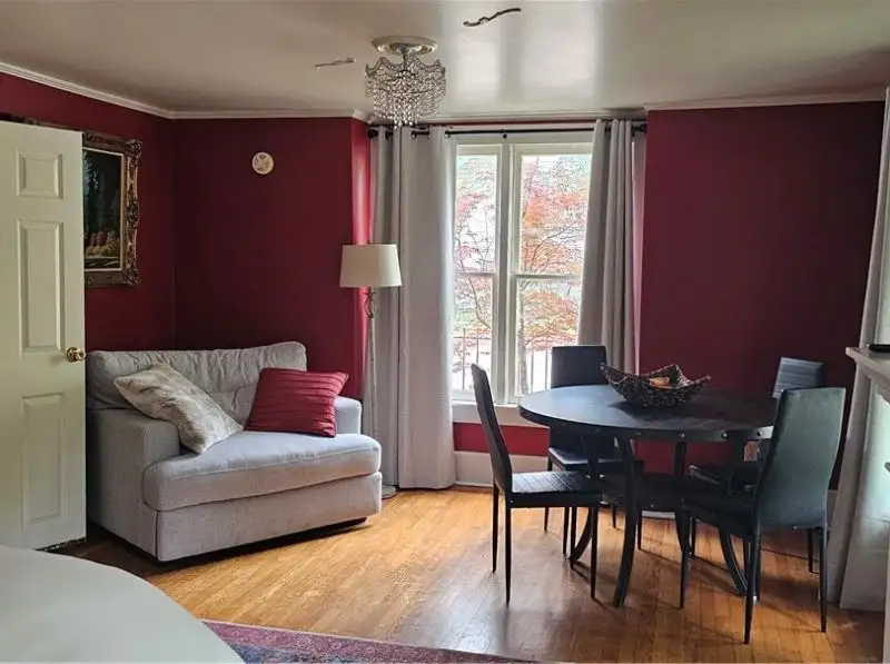 Charming Airbnb Cottage on Historic Loop with Upgrades and Large Entertaining Deck