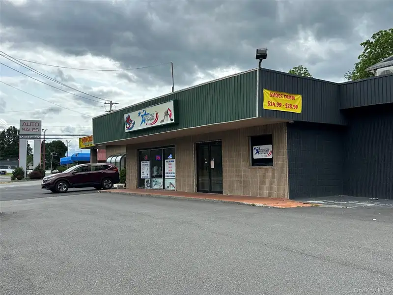 Prime Commercial Retail Space on 9w Corridor - 2,000 Sq Ft with High Visibility