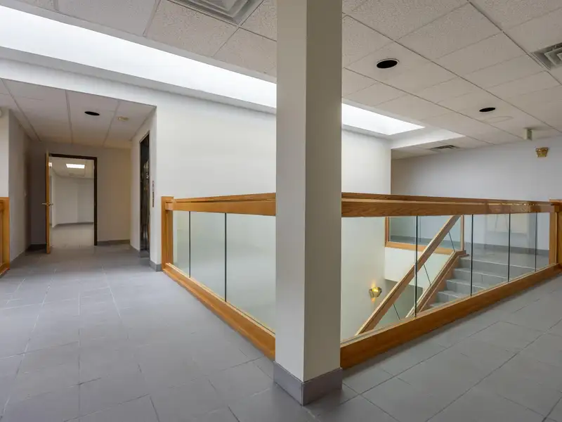 Cleveland, Tn Office Suites for Lease - Newly Remodeled, 2,400 & 2,164 Sq Ft