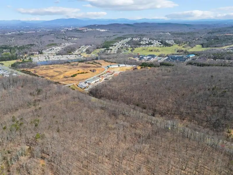 5-acre General Business Property with Office Building Near Liberty University and Airport