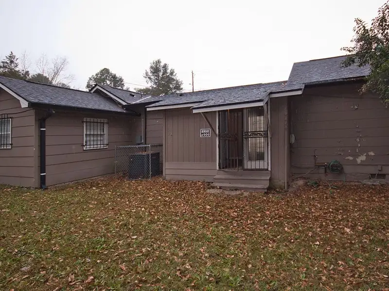 Midtown Commercial Property with Kitchenette, Restrooms, and Storage Building