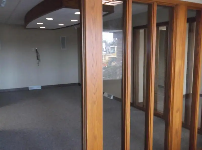 8,420 Sf Office Space for Lease on Commercial Street, Neenah - Flexible Division Available