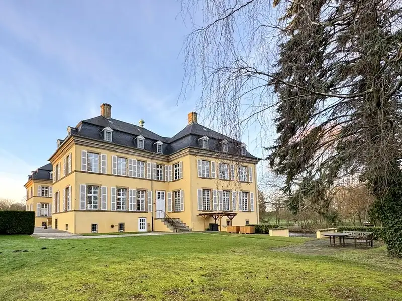 Crassenstein Castle: Historic Property in Münsterland, Ideal for Boutique Hotel or Bed & Breakfast