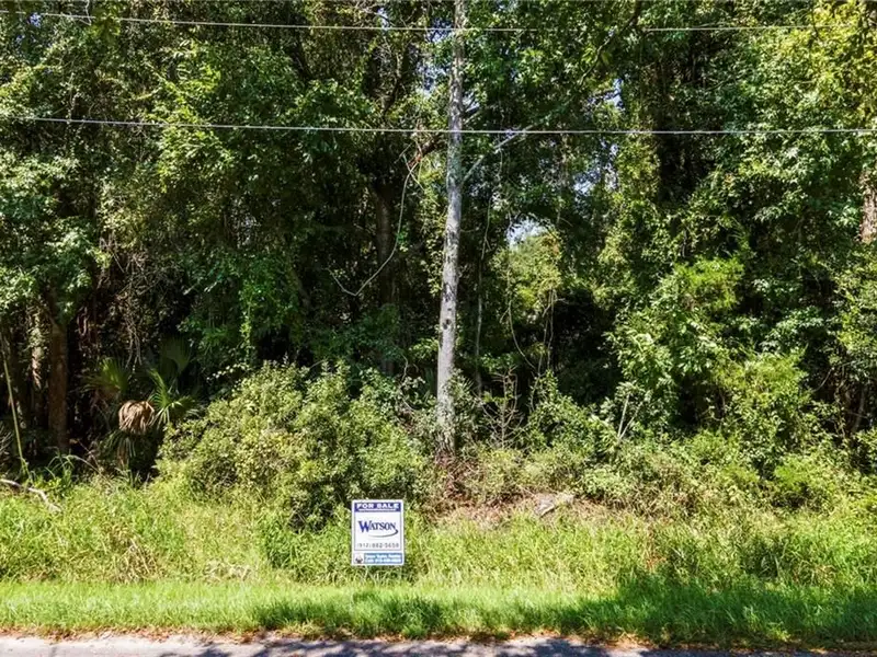 Versatile Commercial Building in Prime Location