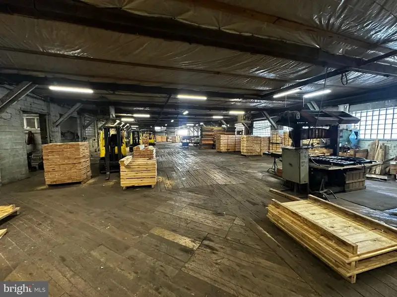 Historic Commercial Building on 2.4 Acres Near C&o Canal, Ideal for Restaurant or Brewery