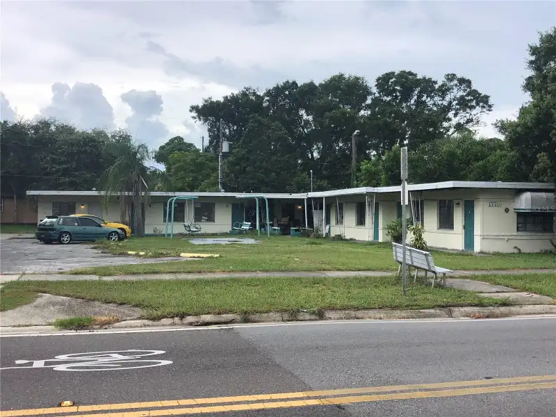 9-unit Hotel Complex with Redevelopment Potential on N Ft Harrison Ave, Clearwater