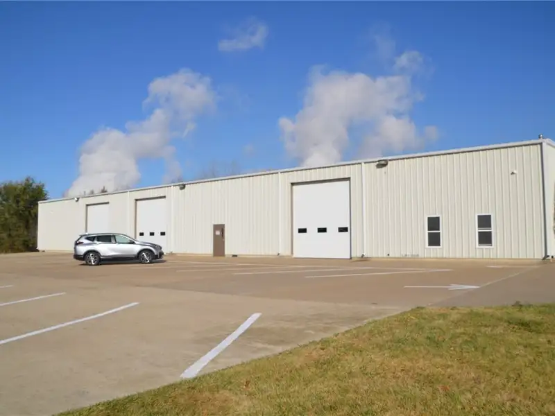 12,000 Sf Industrial Warehouse with Office Space in Prime Location