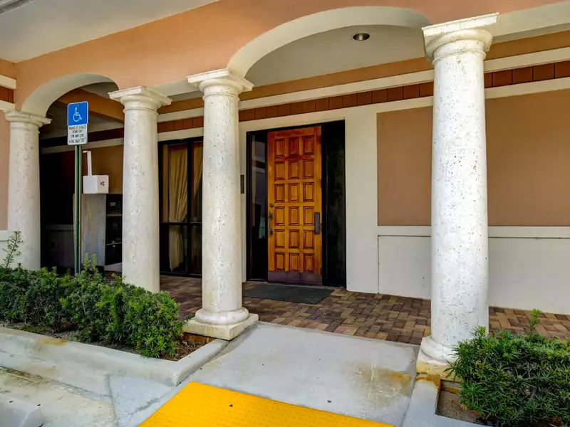 Turnkey 1,800 Sf Medical Office in Boynton Beach Near Baptist Hospital
