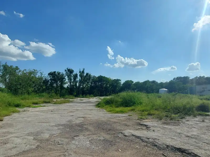 Commercial Property with Warehouse and 10.94 Acres on High-traffic State Rd 46, Mount Dora