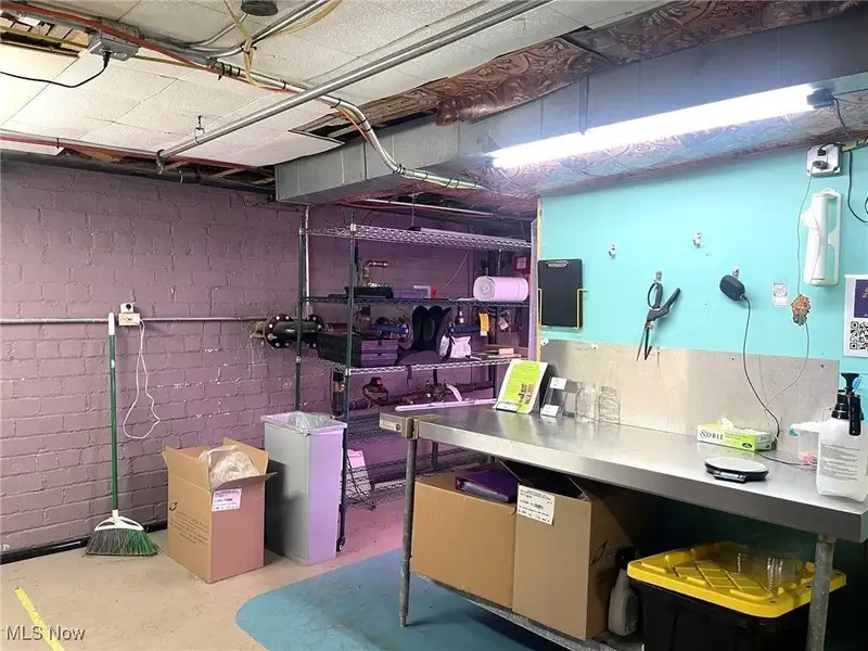 Mixed-use Building in Downtown Canton: Retail, Offices, Warehouse, Apartment