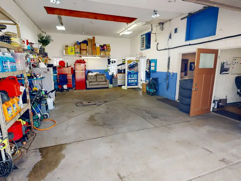 Versatile 870 Sq. Ft. Commercial Property on Calumet Ave, Hammond, In