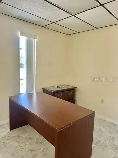 End Unit Office Space for Lease in New Port Richey - 850 Sq Ft, Multiple Offices