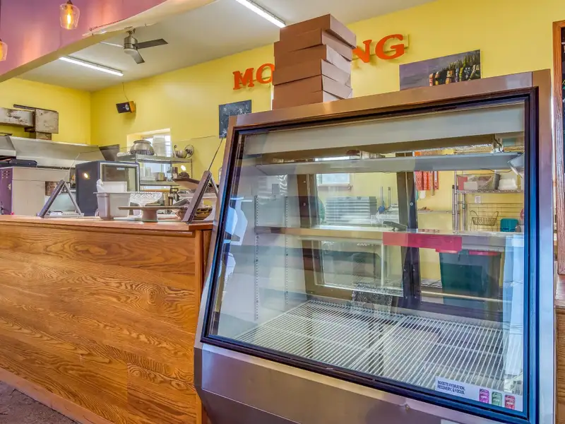 Fully Equipped Café and Bakery with Living Quarters on Main Street, Berlin
