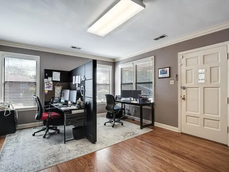 Light Industrial Property with Office and Shop in Central Memphis