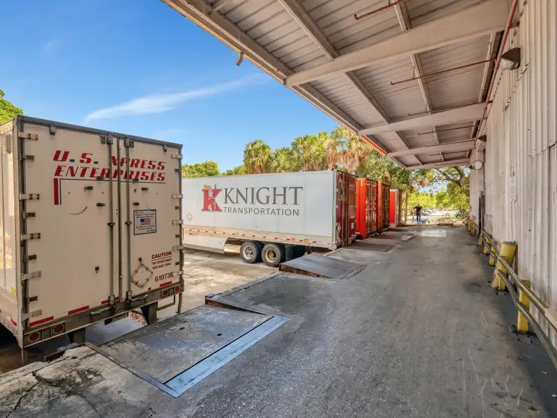 Deerfield Beach Office and Warehouse Space for Lease, 1286 Sq. Ft. Office, 47,604 Sq. Ft. Warehouse