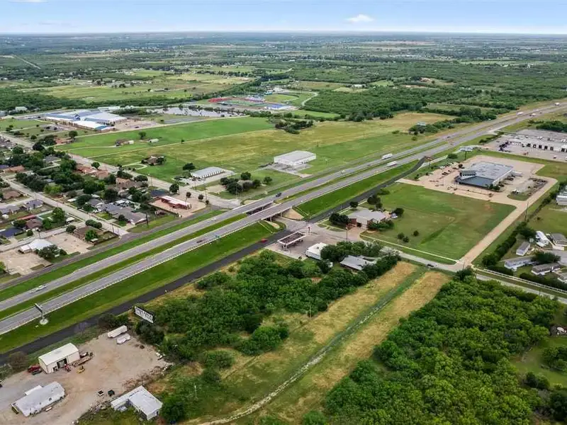 Commercial Property for Sale: 2.53-acre Lot on Northwest Freeway, Wichita Falls, Tx