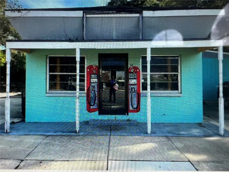 Vacant Commercial Building in Hawthorne Business District with Owner Financing Available