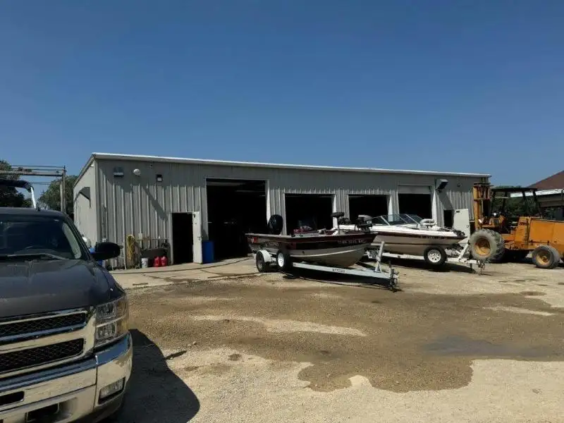 Premier Full-service Marina with 95 Slips on Rock River, Direct Lake Access