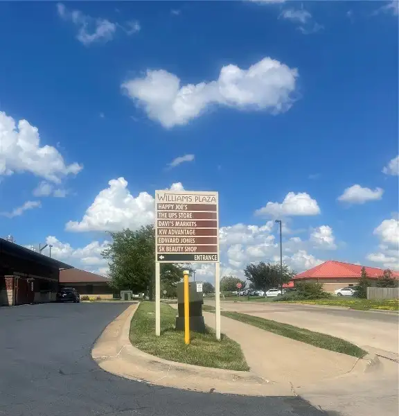 Prime Drive-thru Retail Space on Williams Boulevard Sw with High Traffic Count