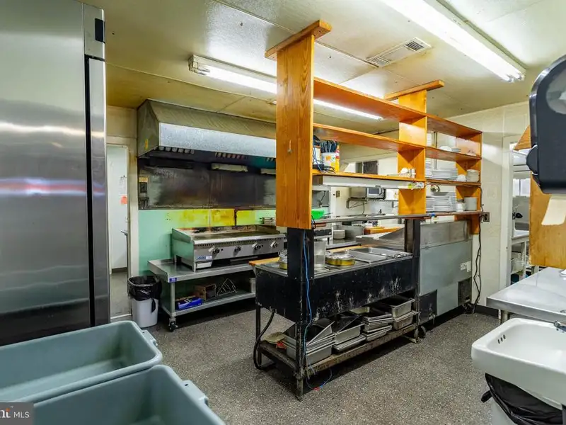 Established Restaurant with Commercial Kitchen and 120+ Seating in Hardy County