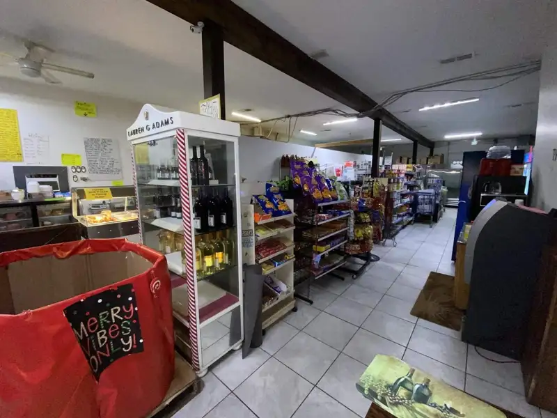 Established C-store in Stanton, Prime Location Near Ford's Blue Oval City