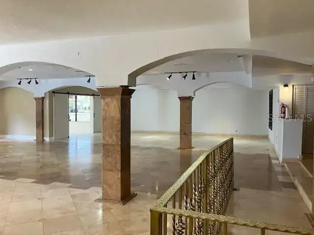 Free-standing Retail Space in South Tampa Palma Ceia, High Traffic Location