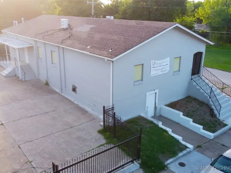 Versatile 5200+ Sf Commercial Property with Walk-out Basement in Prime Location