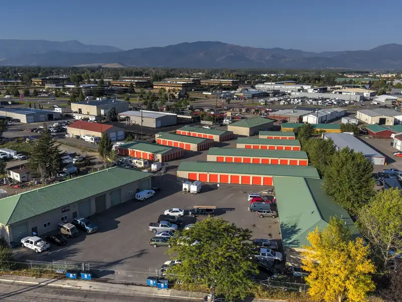 Large 30'x40' Shop with Office and Storage Near N Reserve and Interstate 90