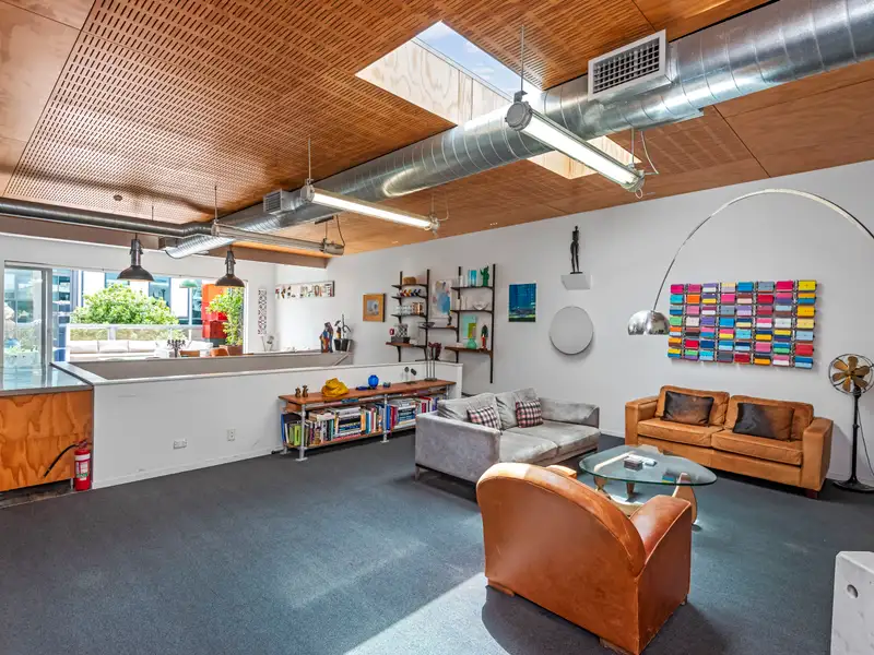 Mixed-use Freehold Property in Prime Grey Lynn Location with Development Potential