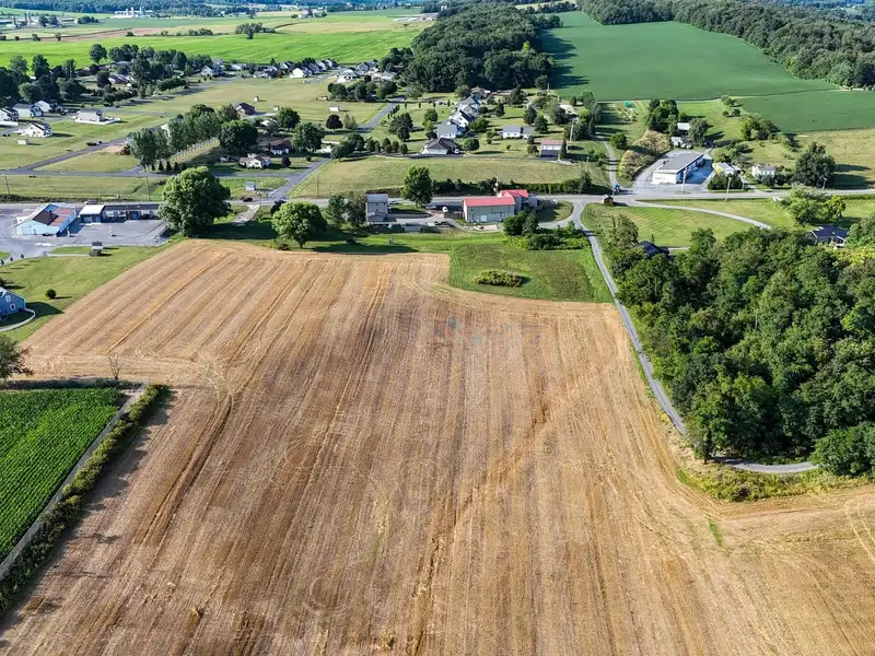 Established Meat Market and Processing Facility on 7 Acres Near Raystown Lake