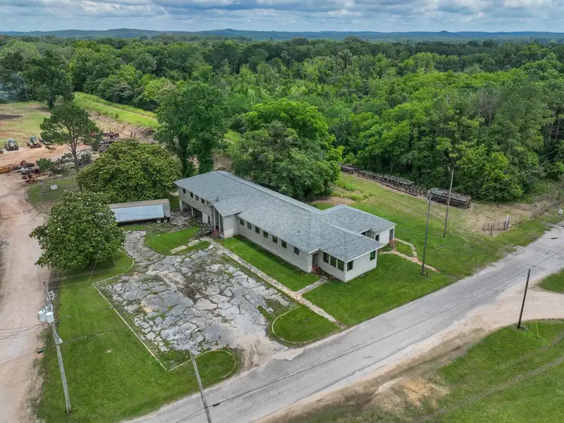 Turnkey Commercial Sawmill and Pallet Company on 40 Acres in Prime Industrial Location