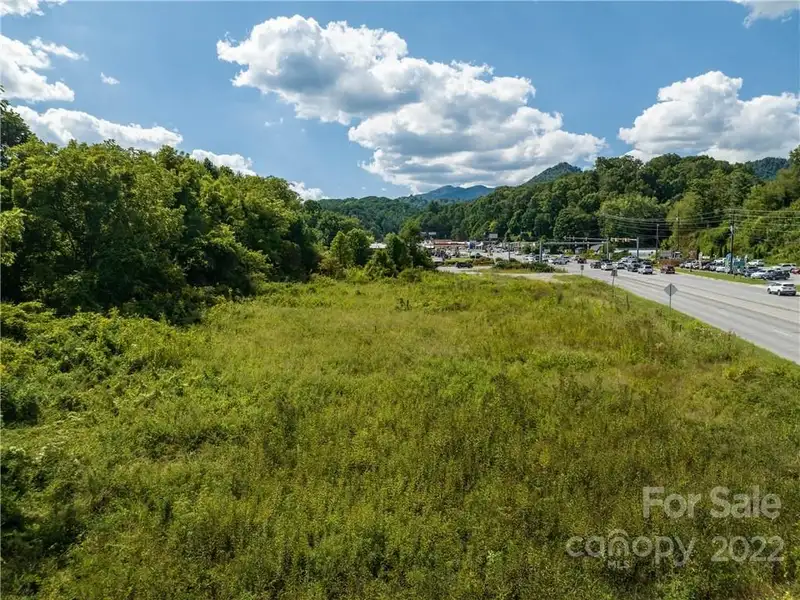 6-acre Commercial Parcel on High-traffic Dellwood Road, Opportunity Zone