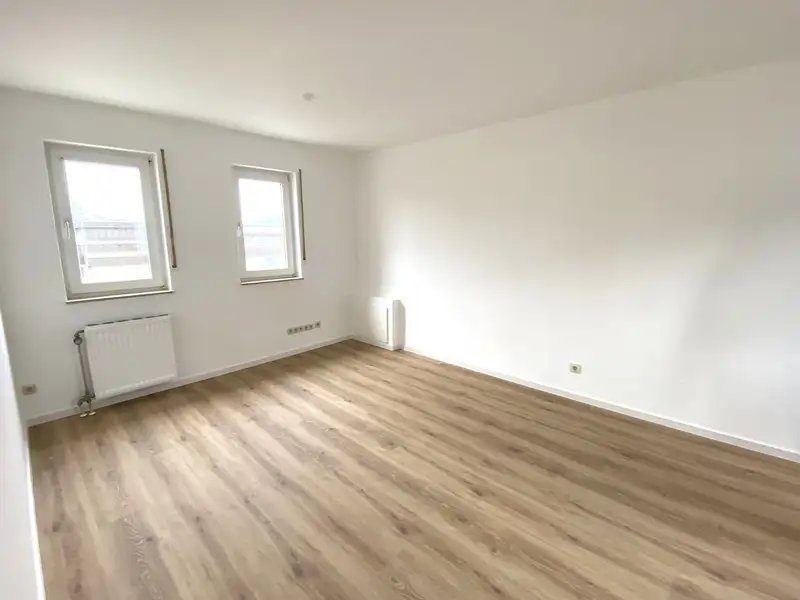 Commercial Office/practice Space in Central Lindenfels with Unique Layout and Castle Views